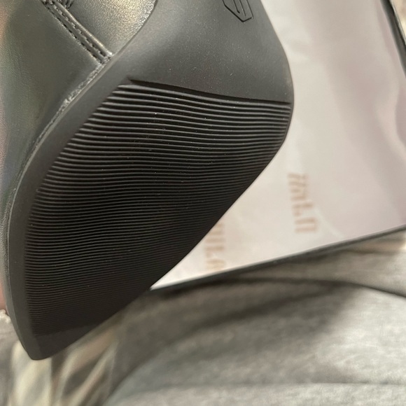 NWT 🆕 Black ⚫️ pointed heeled zip up boots for women size 7 - Picture 4 of 10